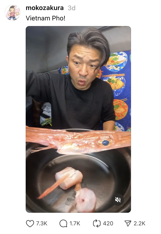 It’s just painful to watch: Content creator cooks Vietnamese ‘pho’ with fish stock- Ảnh 2. It’s just painful to watch: Content creator cooks Vietnamese ‘pho’ with fish stock- Ảnh 2.