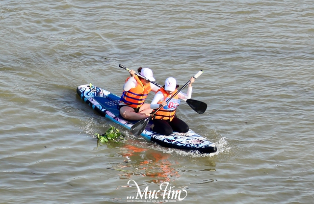 Hàng trăm vận động viên đua thuyền ván SUP tại TP Cần Thơ- Ảnh 12.