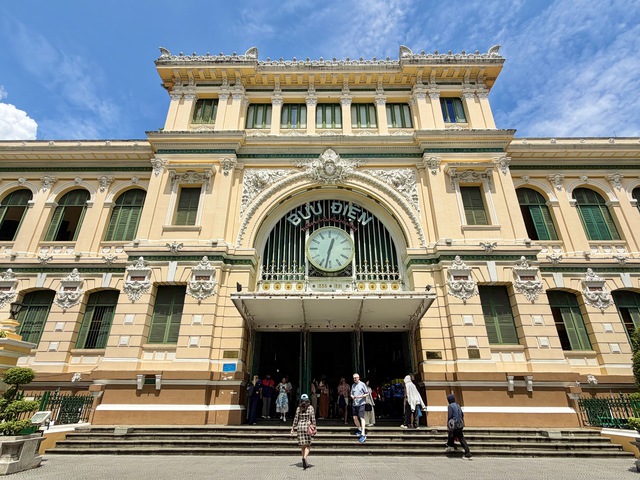 Gợi ý lịch trình tận hưởng trọn vẹn 4 ngày nghỉ Tết Dương lịch tại TP.HCM - Ảnh 1.