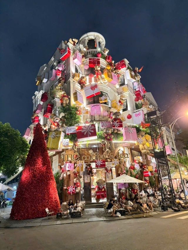 Gợi ý những điểm check-in Giáng sinh nổi bật tại TP.HCM- Ảnh 8.