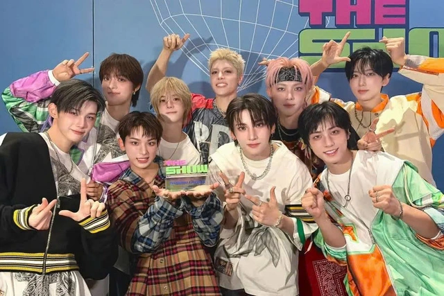 TEMPEST và Jessi sẽ góp mặt trong chung kết Miss Cosmo 2025- Ảnh 3. TEMPEST và Jessi sẽ góp mặt trong chung kết Miss Cosmo 2025- Ảnh 3.