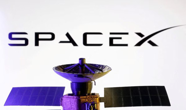 SpaceX tells investors it is targeting late 2026 IPO, the Information reports - Ảnh 1.