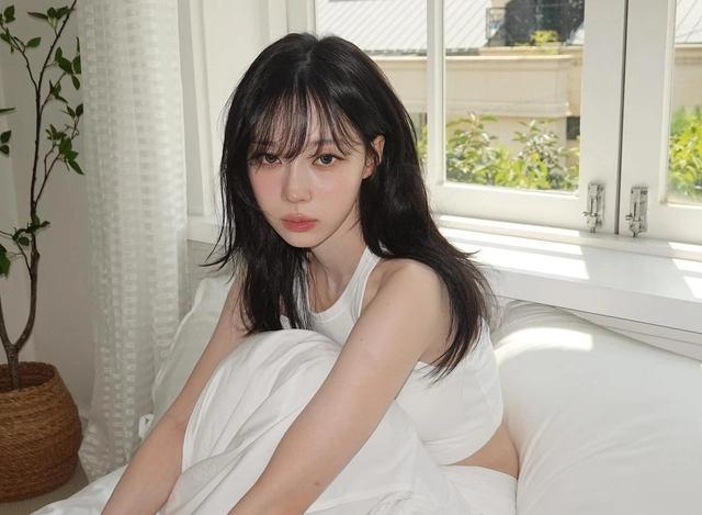 Winter (aespa) xuất hiện tươi tắn sau tin đồn hẹn hò Jungkook (BTS) - Ảnh 1.