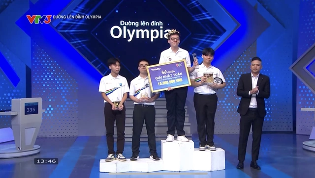 Áp đảo đối thủ, nam sinh Đồng Nai giành chiến thắng Đường lên đỉnh Olympia- Ảnh 5. Áp đảo đối thủ, nam sinh Đồng Nai giành chiến thắng Đường lên đỉnh Olympia- Ảnh 5.