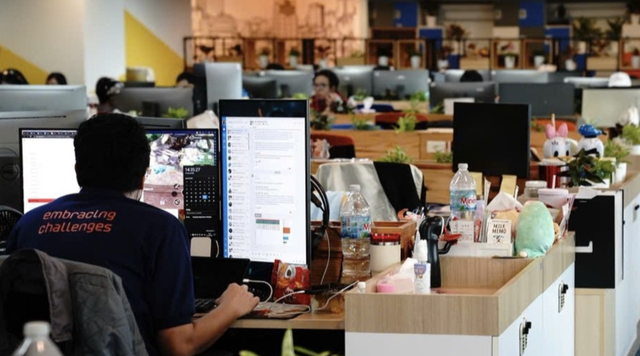 Vietnam’s corporations face rising challenges in ‘go global’ push
- Ảnh 1. Vietnam’s corporations face rising challenges in ‘go global’ push
- Ảnh 1.