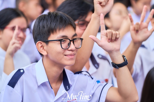 Giải mã Bí mật tuổi chúng mình cùng học trò Trường THPT Bà Điểm- Ảnh 1.