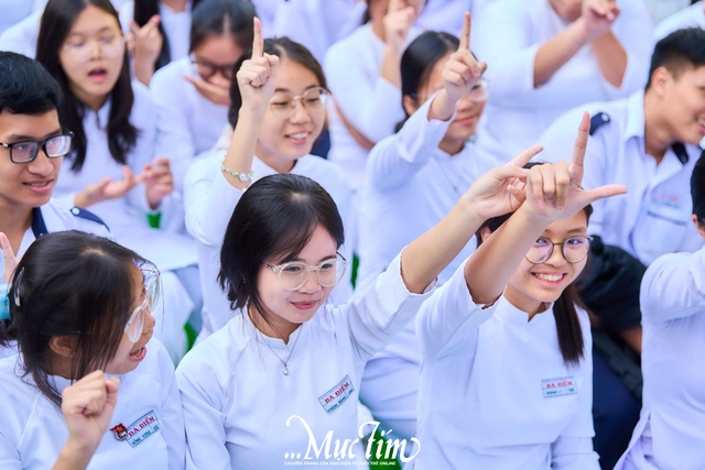 Giải mã Bí mật tuổi chúng mình cùng học trò Trường THPT Bà Điểm- Ảnh 2.