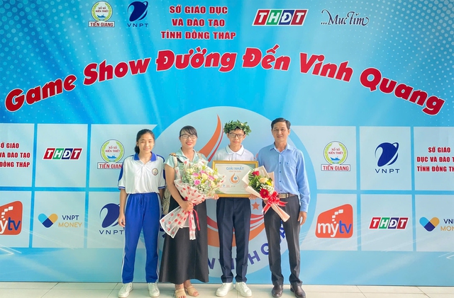 Lần thứ hai làm nên chuyện của đại diện Trường THPT Vĩnh Bình- Ảnh 1. Lần thứ hai làm nên chuyện của đại diện Trường THPT Vĩnh Bình- Ảnh 1.