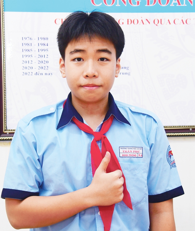 Học trò Trường THCS Trần Phú trải nghiệm một ngày làm giáo viên - Ảnh 5.