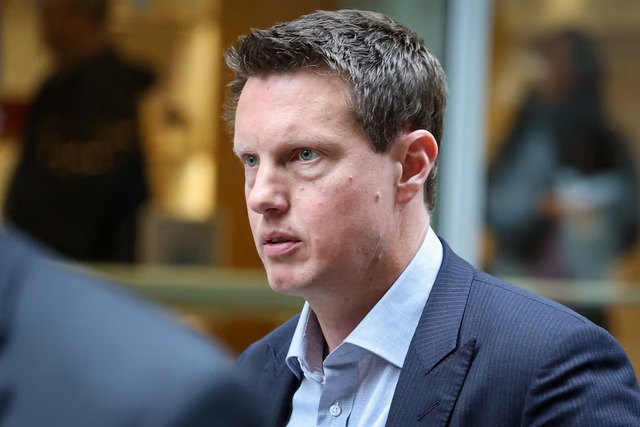 Warner Bros fight heats up with $108 billion hostile bid from Paramount - Ảnh 2. Warner Bros fight heats up with $108 billion hostile bid from Paramount - Ảnh 2.