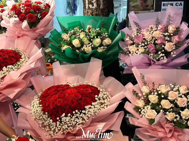 Thị trường quà tặng Valentine 2025: Labubu, Baby Three chiếm sóng- Ảnh 4.