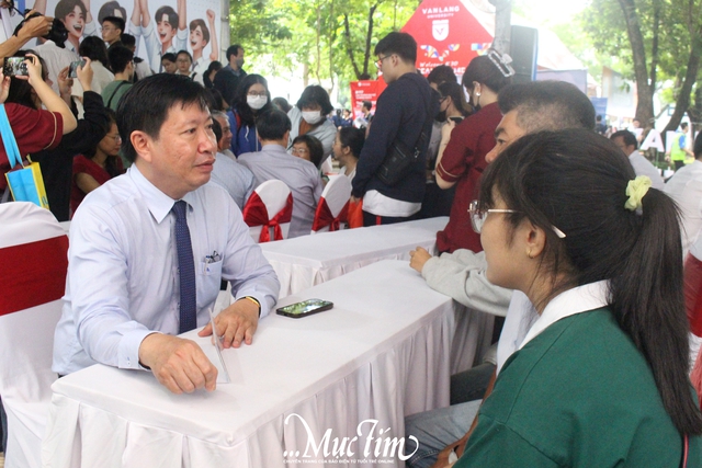 Đến Ngày hội tư vấn tuyển sinh - hướng nghiệp để được giải đáp về tuyển sinh đại học- Ảnh 2.