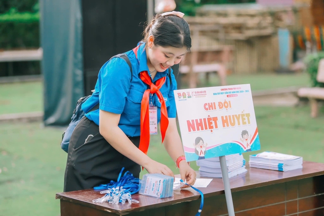 Ca sĩ teen Ngọc Giàu: Ghi điểm với kỹ năng mềm- Ảnh 4.