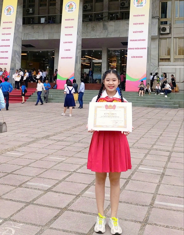 Ca sĩ teen Ngọc Giàu: Ghi điểm với kỹ năng mềm- Ảnh 3.