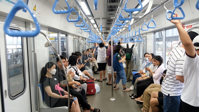 Metro số 1 tăng chuyến dịp Quốc khánh 2-9- Ảnh 1.