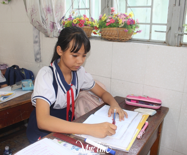 Học bổng Vì tương lai Việt Nam chắp cánh ước mơ cho học sinh Trường tiểu học An Hội- Ảnh 1.
