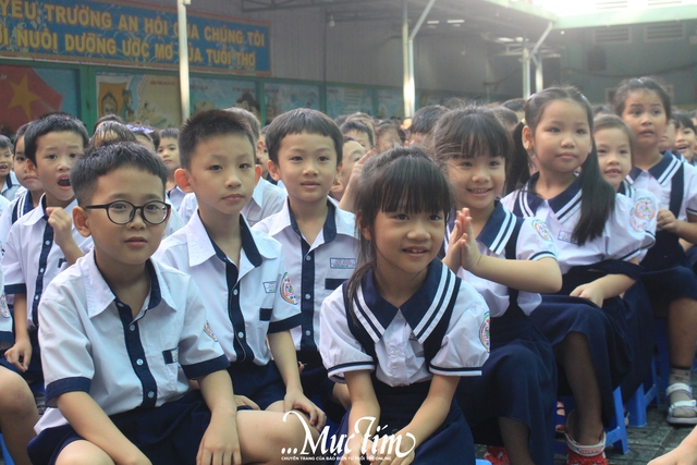 Học bổng Vì tương lai Việt Nam chắp cánh ước mơ cho học sinh Trường tiểu học An Hội- Ảnh 10.