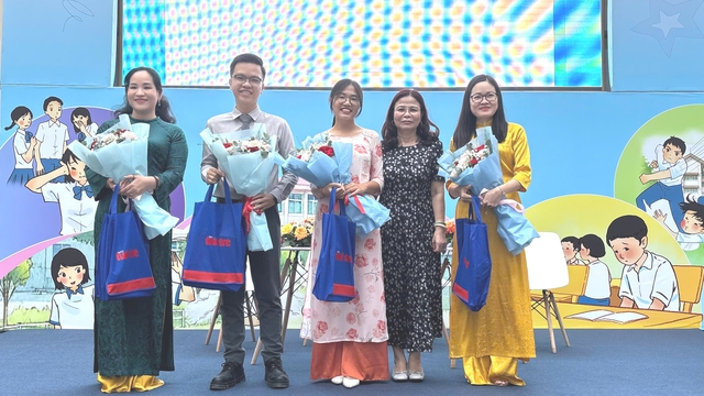 Học trò Trường THCS Nguyễn Du nhận bí quyết ứng phó với bạo lực học đường - Ảnh 3.