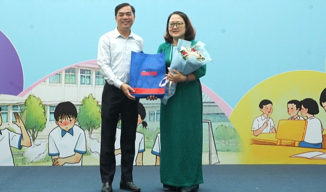 Học trò Trường THCS Nguyễn Du nhận bí quyết ứng phó với bạo lực học đường - Ảnh 6.