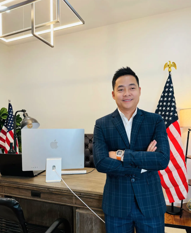 CEO Nguyen Ba Lich guides Vietnamese to US for travel, education, immigration - Ảnh 1.