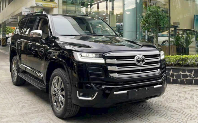 Multiple vehicle models at risk of sales ban in Vietnam under stricter fuel standards - Ảnh 3.
