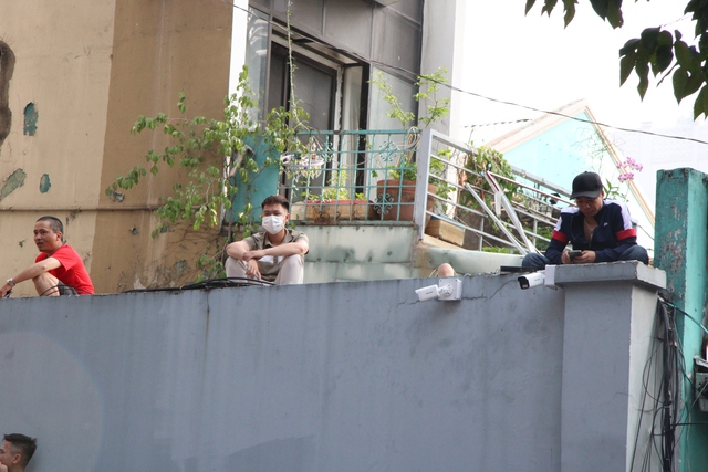 View độc lạ khi xem diễu binh - Ảnh 6.