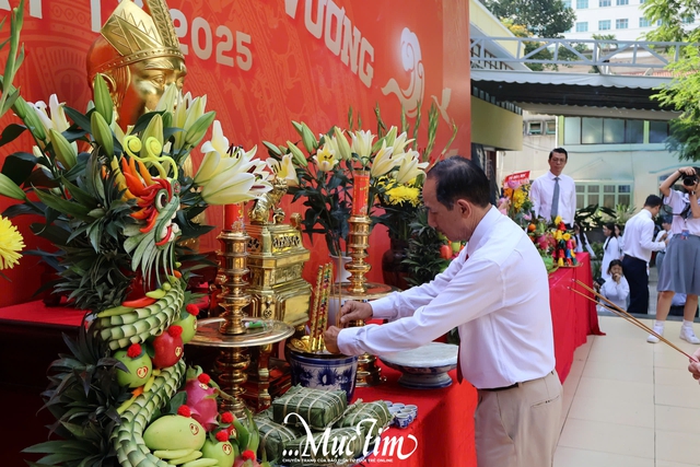 Tiếng trống Mê Linh vang lên tại Trường THPT Hùng Vương trong ngày Giỗ Tổ- Ảnh 17.