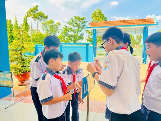 Trường THCS Trung An vượt trạm tại Hành trình theo chân Bác - Ảnh 3.