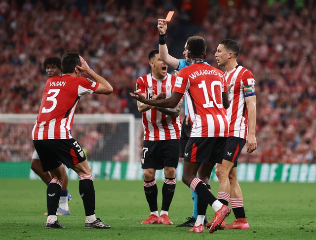 Bruno Fernandes giúp Man United giành nửa vé chung kết Europa League- Ảnh 2.