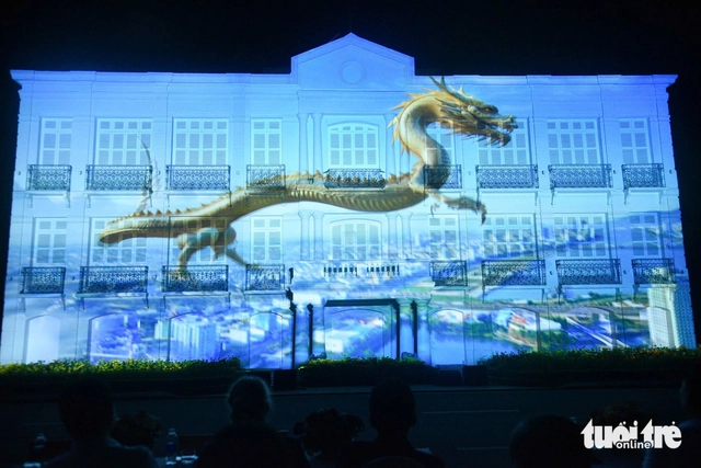 3D mapping show lights up Da Nang Museum to mark Vietnam’s Reunification Day - Ảnh 8.