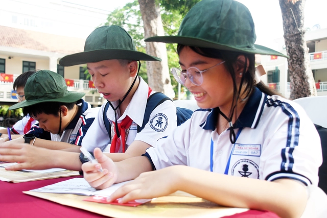 Muôn kiểu làm bài của thí sinh thi chung kết Giải Lê Quý Đôn- Ảnh 5.