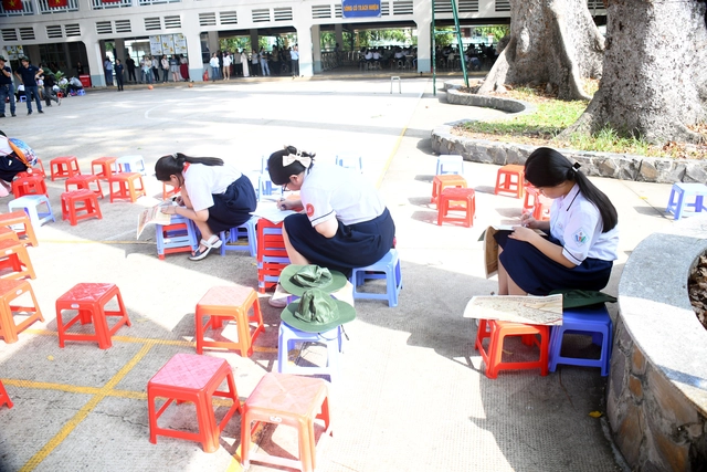 Muôn kiểu làm bài của thí sinh thi chung kết Giải Lê Quý Đôn- Ảnh 4.