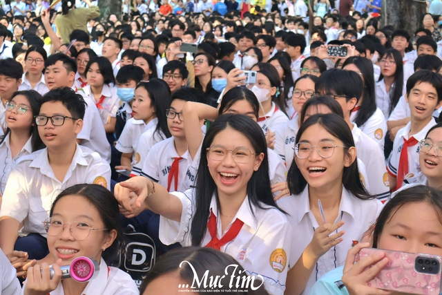 Tỷ lệ chọi tuyển sinh lớp 10 năm 2025 được tính như thế nào? - Ảnh 1.
