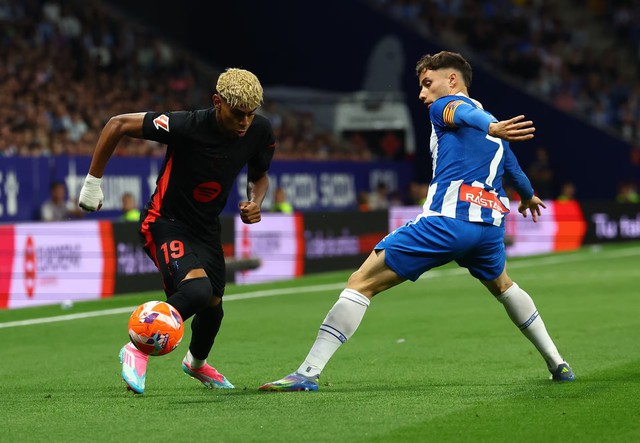 Barcelona claim 28th LaLiga title after 2-0 win at Espanyol- Ảnh 1. Barcelona claim 28th LaLiga title after 2-0 win at Espanyol- Ảnh 1.