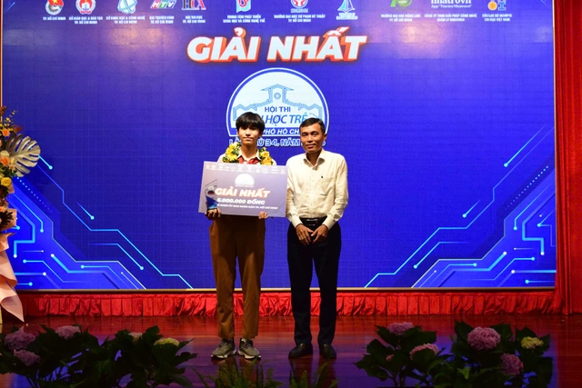 Lộ diện những tài năng Tin học trẻ TP.HCM- Ảnh 4.