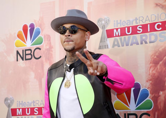 US singer Chris Brown denied bail in UK, throwing upcoming tour into doubt - Ảnh 1. US singer Chris Brown denied bail in UK, throwing upcoming tour into doubt - Ảnh 1.