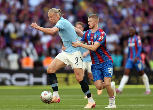 Crystal Palace's Eze seals historic FA Cup final win against Man City - Ảnh 2.
