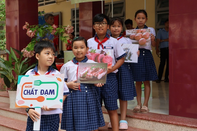 Học sinh Trường tiểu học Tân Lý Tây hào hứng với sân chơi tìm hiểu thực phẩm- Ảnh 5.