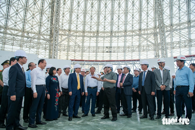 Vietnam PM requires putting national exhibition fair center into use by September 2 - Ảnh 2.