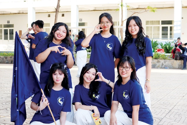 Tạm biệt tuổi học trò với lưu bút online - Ảnh 1.