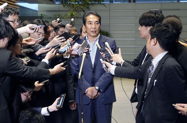 Japanese farm minister resigns following gaffe over rice - Ảnh 1. Japanese farm minister resigns following gaffe over rice - Ảnh 1.