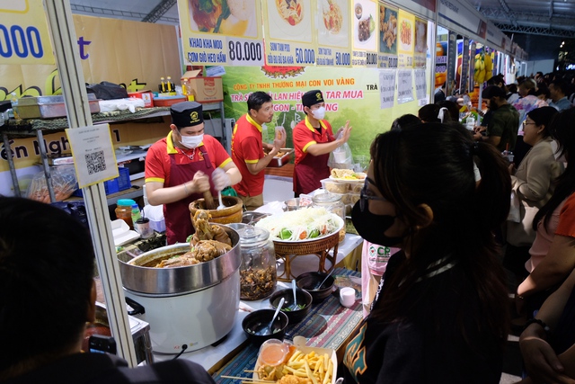 Thai Festival showcases cultural heritage and creative innovation in Ho Chi Minh City - Ảnh 5. Thai Festival showcases cultural heritage and creative innovation in Ho Chi Minh City - Ảnh 5.
