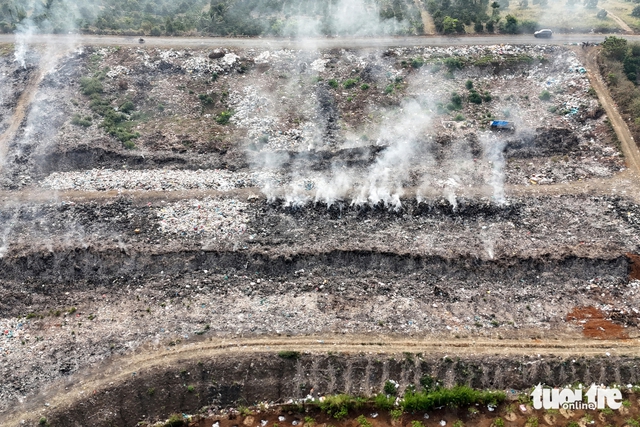 Overflowing landfills pose health risks to residents in Vietnam’s Dak Nong- Ảnh 3. Overflowing landfills pose health risks to residents in Vietnam’s Dak Nong- Ảnh 3.