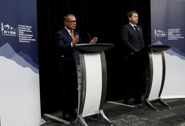 G7 glosses over tariffs, pledges to cut global economic imbalances - Ảnh 6. G7 glosses over tariffs, pledges to cut global economic imbalances - Ảnh 6.
