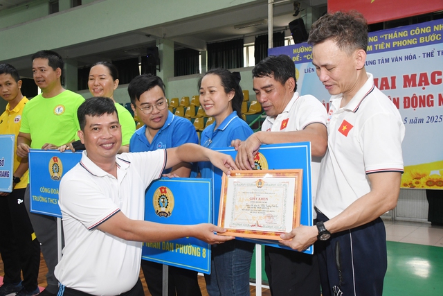 Đội Trường THCS Lê Anh Xuân rinh giải nhất kéo co hội thi vận động quận 11- Ảnh 3.