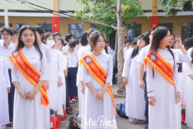Xúc động, tự hào lễ kỷ niệm 20 năm thành lập Trường THPT Hiệp Bình- Ảnh 2.