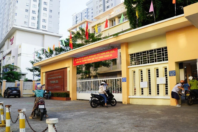 Tra cứu điểm thi tốt nghiệp THPT tại TP.HCM năm 2025 - Ảnh 1.