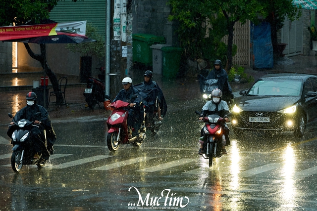 Thời tiết đêm 27, ngày 28-5: Cảnh báo mưa lớn, lũ quét, sạt lở- Ảnh 1.