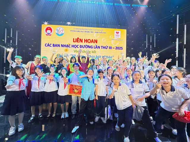 Bí quyết Trường THCS Hoa Lư rinh 3 giải cao tại ban nhạc học đường - Ảnh 8.