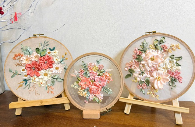 8X Hà Nội kể chuyện khó với nghề thêu ruy băng - Ảnh 3.